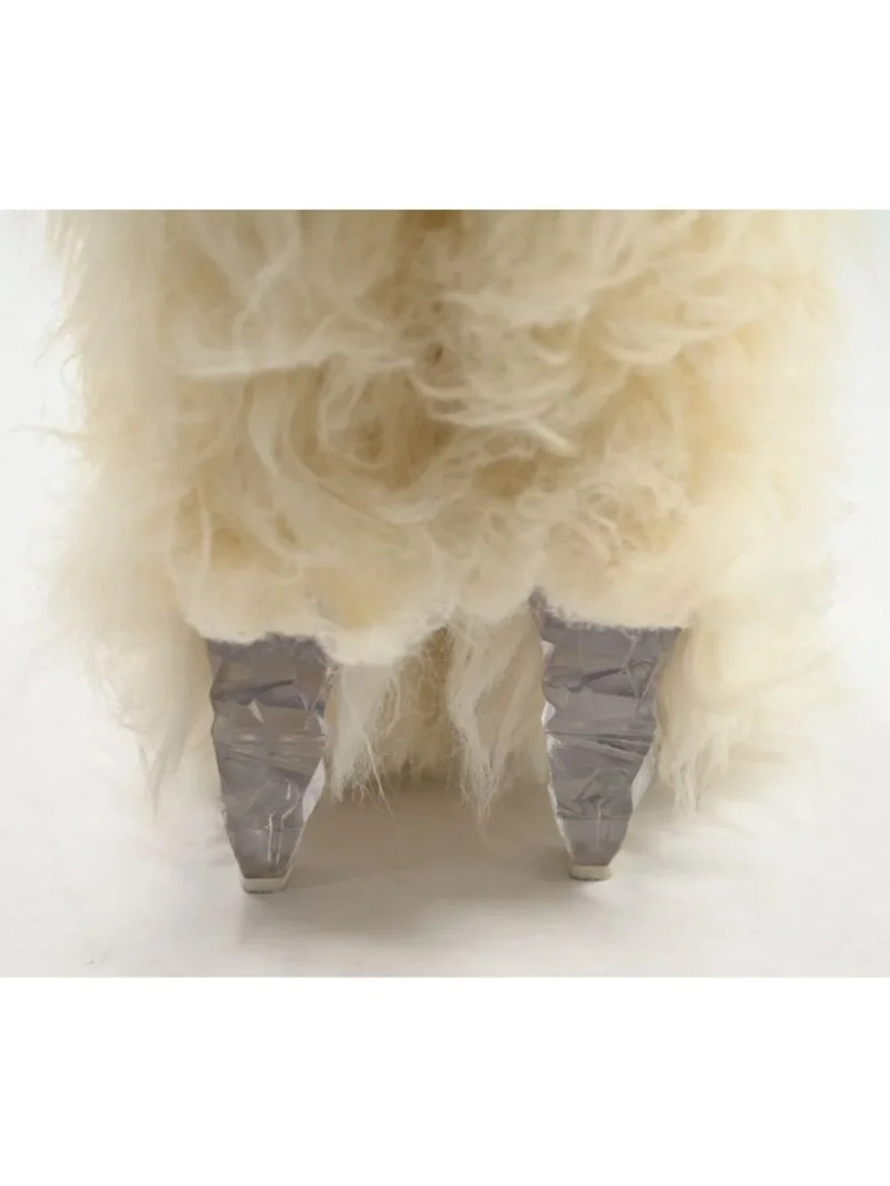 Chanel F/W 2010 Fantasy Icicle Faux Fur Mukluk Boots G27514 in Ivory